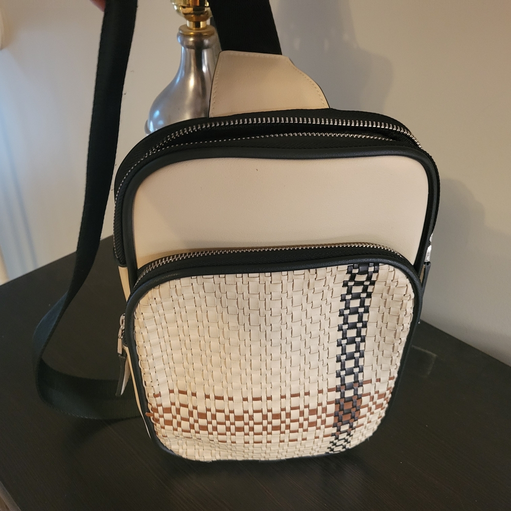 Zara Cream and Black Woven Crossbody Bag - NWOT
